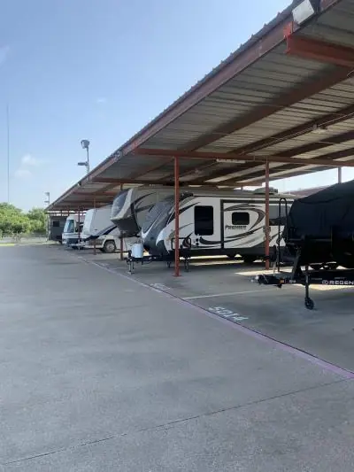 Self-Storage at U-Haul, RV storage in Detroit