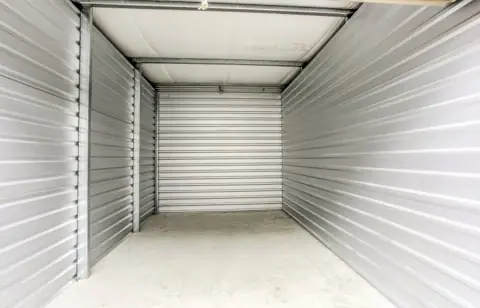 J & D Rental in Nevada, IA