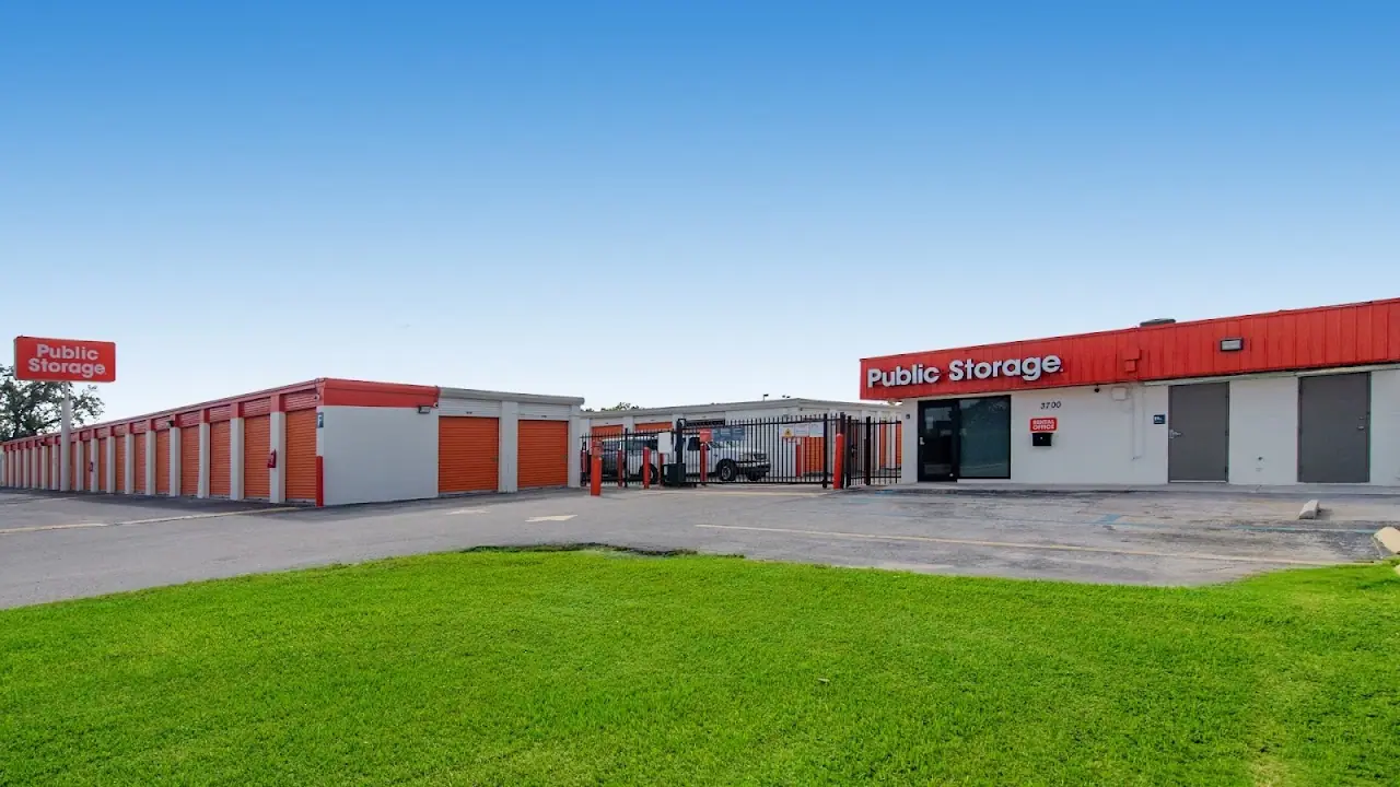 Public Storage, RV storage in Miami