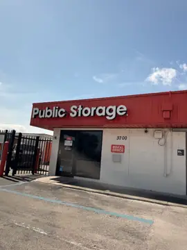 Public Storage photo 3
