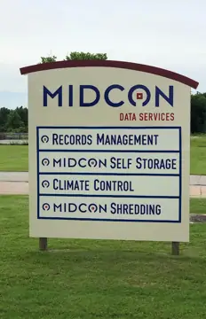 MIDCON Self Storage photo 3