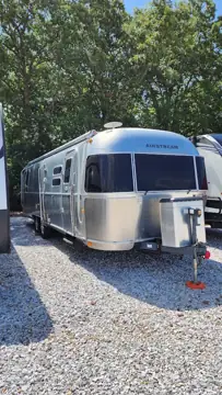 The Hogpen Parking and Storage photo 2