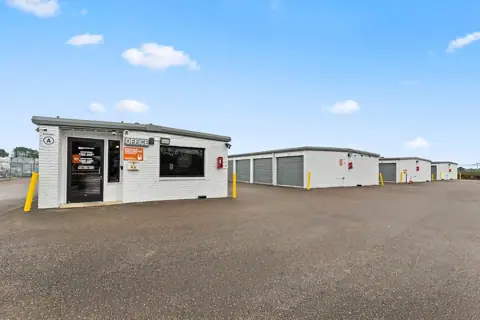 Mini Mall Storage - Nesbit photo 2