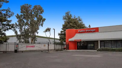 Public Storage photo 2