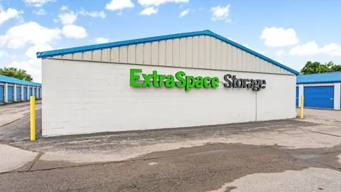 Extra Space Storage photo 2