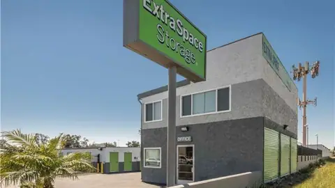 Extra Space Storage in Bloomington, CA