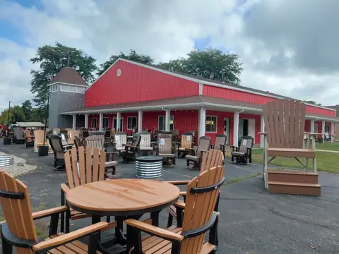 Mikey's of Metamora photo 3