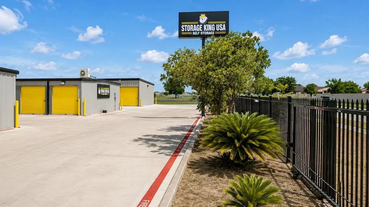 Storage King USA, RV storage in Seguin