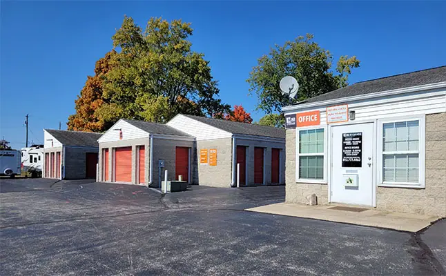Mini Mall Storage - Bloomington, RV storage in Bloomington