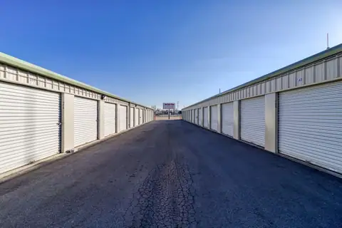 Your Extra Closet - Jonesboro - Clinton School Rd in Jonesboro, AR