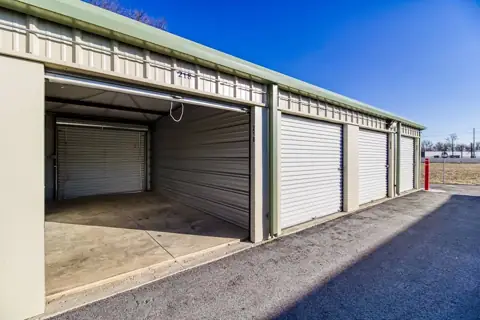 Your Extra Closet - Jonesboro - Clinton School Rd photo 2