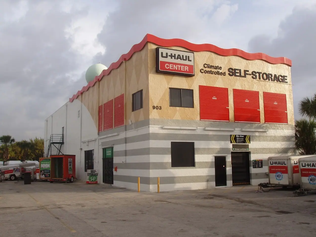 Self-Storage at U-Haul, RV storage in Pompano Beach