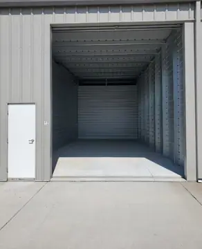V's RV/Large Storage photo 3
