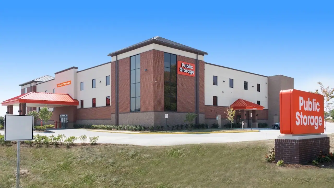 Public Storage, RV storage in Hollins