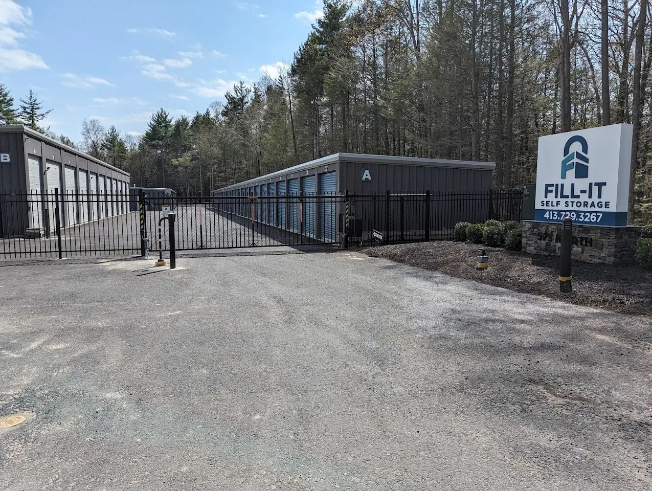 Fill-It Self Storage Westfield, RV storage in Westfield