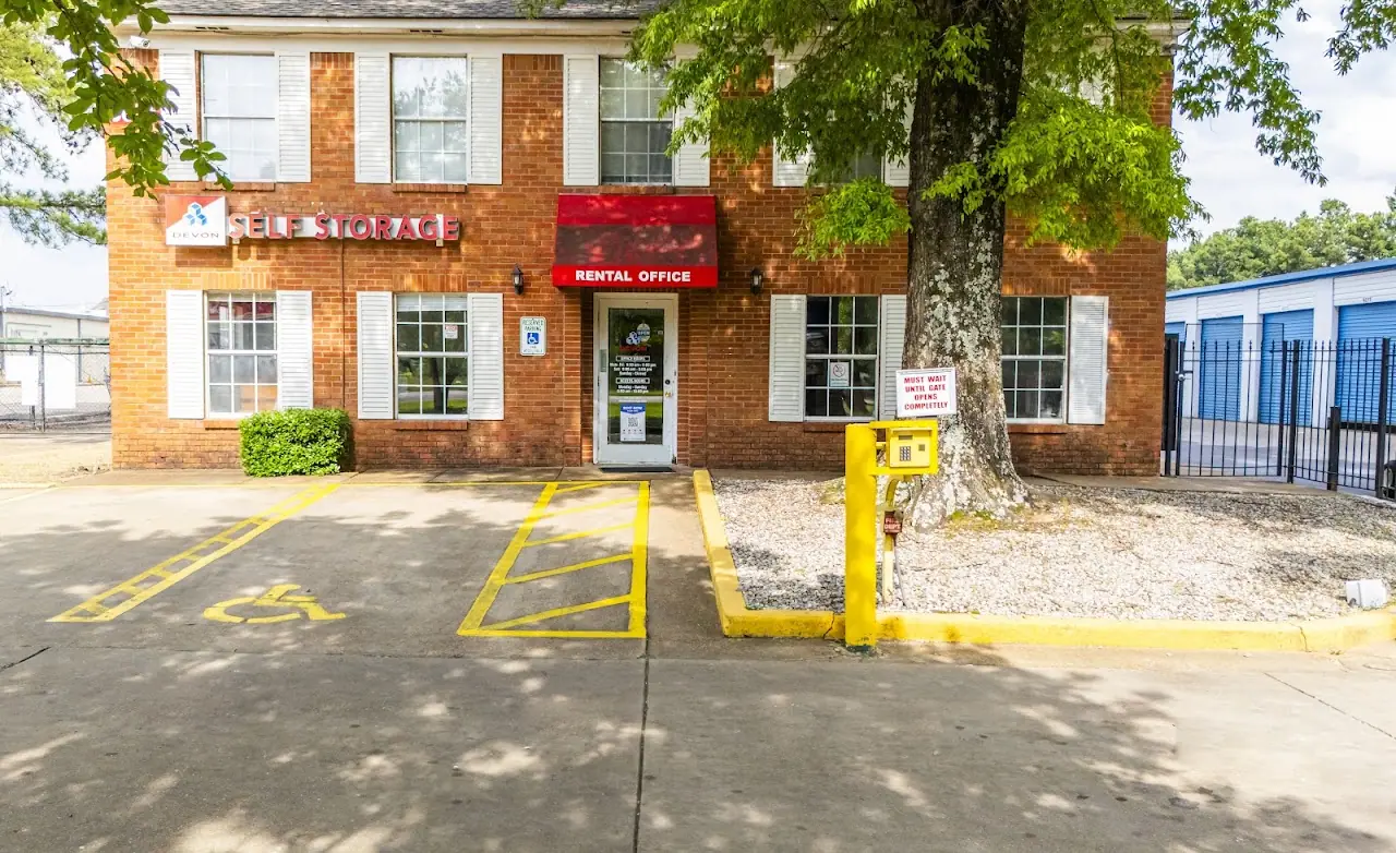 Devon Self Storage Memphis, Tennessee, RV storage in Memphis