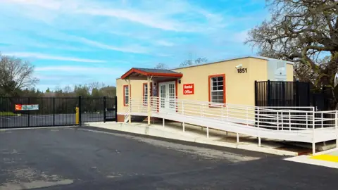 Public Storage photo 2