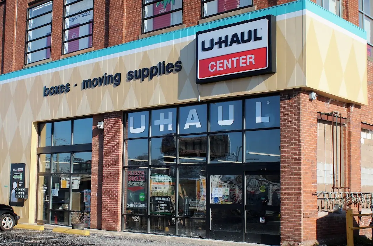 Self-Storage at U-Haul, RV storage in New Haven