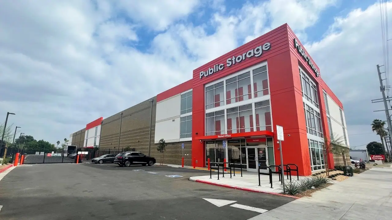 Public Storage, RV storage in Canoga Park