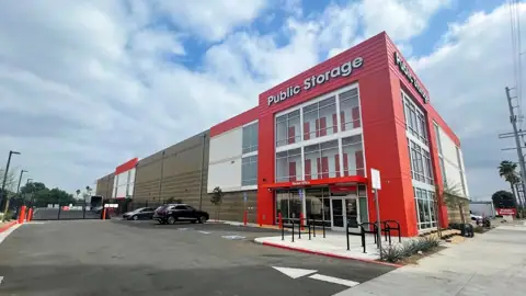 Public Storage photo 2