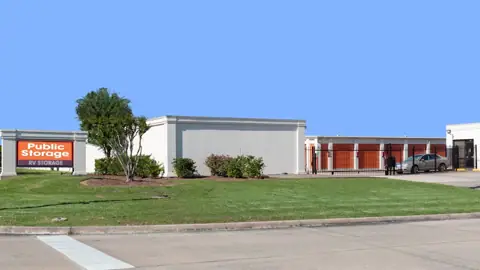 Public Storage photo 2