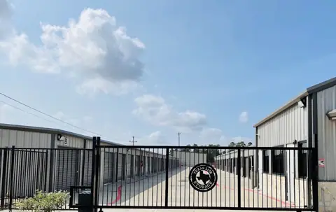 Texas Life Storage photo 2