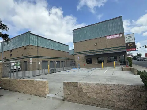 Handy Self Storage photo 2