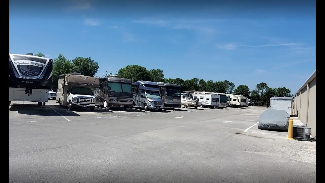 Fort Knox Self Storage - Duck Lake, RV storage in Lady Lake