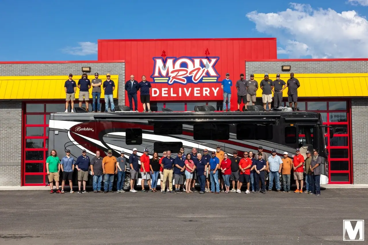 Moix RV Supercenter, RV storage in Conway