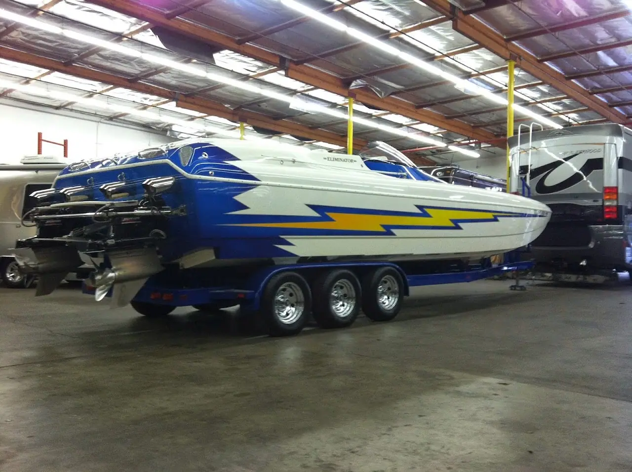 Premier Indoor RV & Boat Storage + Service & Repair, RV storage in Simi Valley