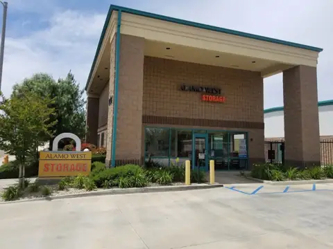 Alamo West Storage in Ramona, CA