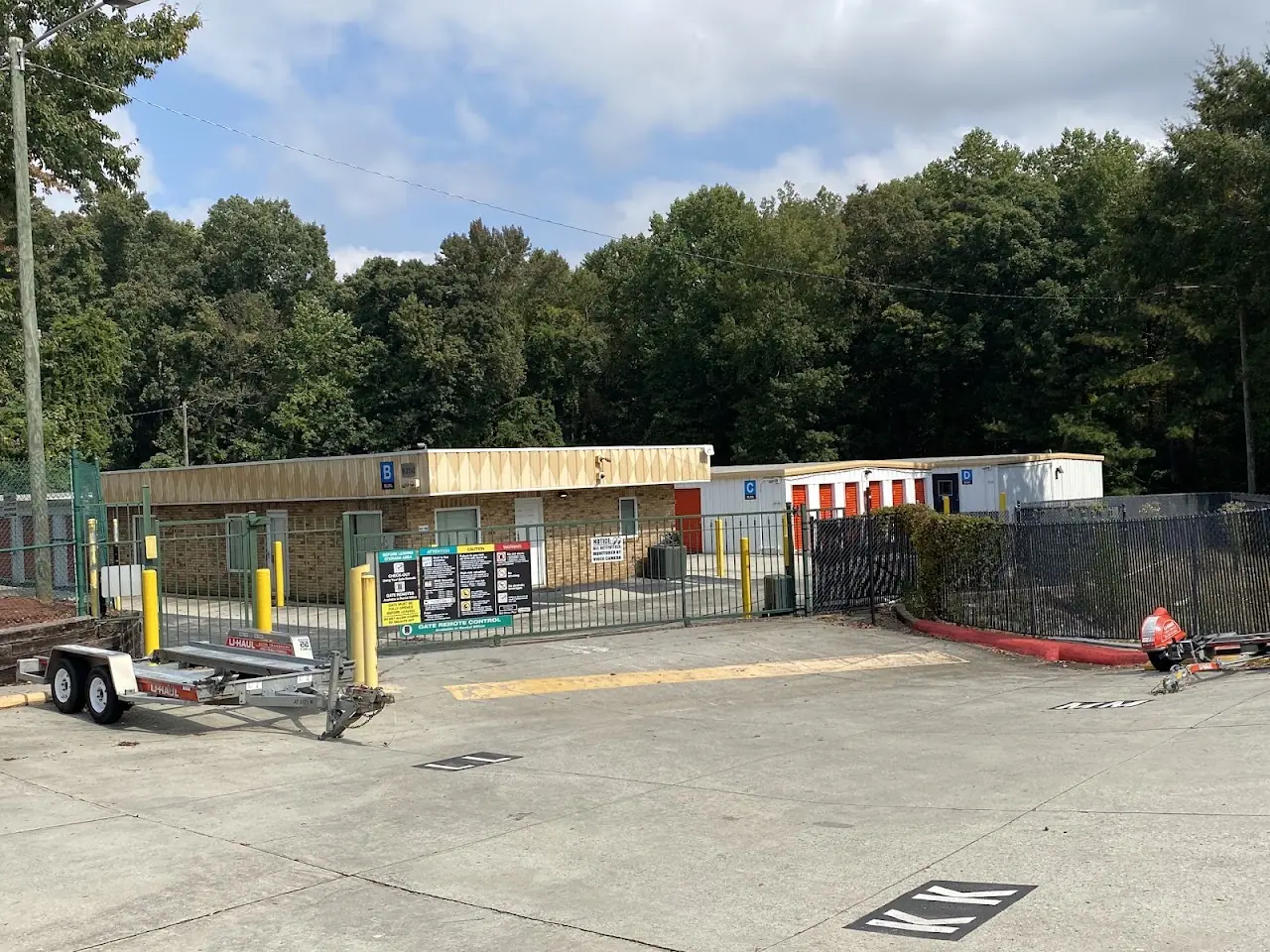 Self-Storage at U-Haul, RV storage in College Park