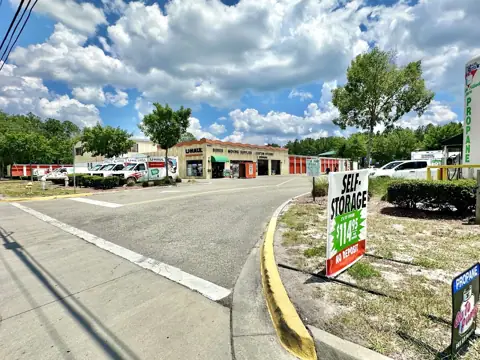 Self-Storage at U-Haul in Jacksonville, FL