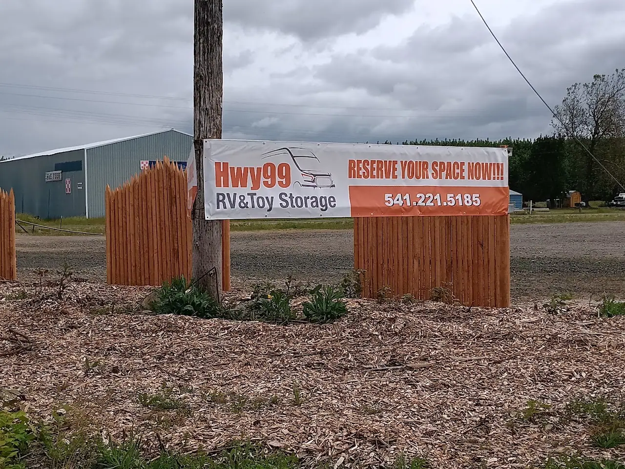 Hwy99rv&toystoragellc, RV storage in Eugene