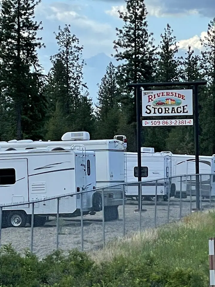 North Riverside Storage, RV storage in Chattaroy