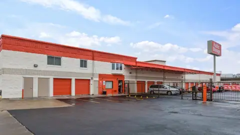 Public Storage in Chicago, IL