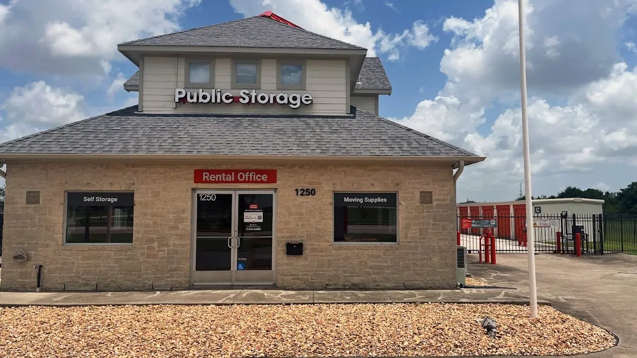 Public Storage, RV storage in League City