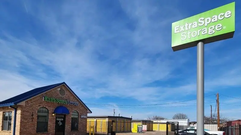 Extra Space Storage, RV storage in Arlington