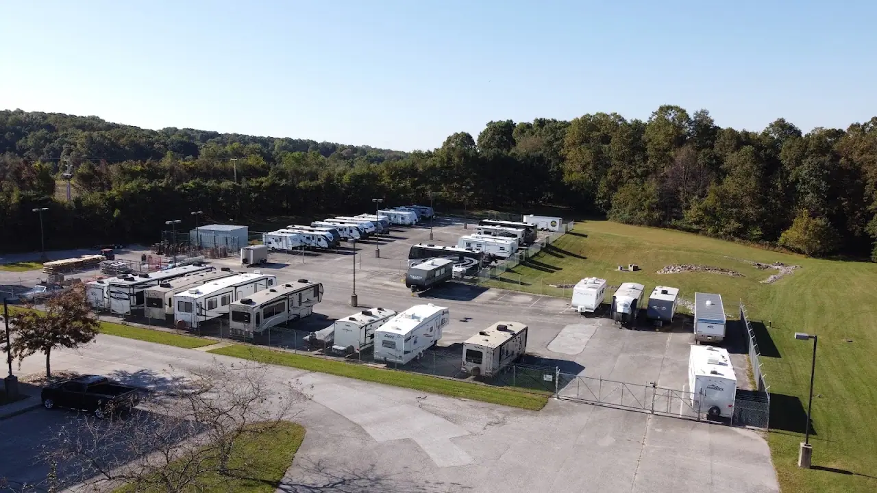Huntfield Storage Shrewsbury, RV storage in Shrewsbury