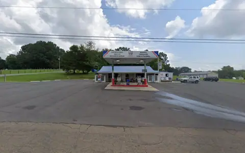 MYERS MINI MART photo 3