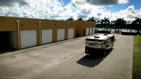 Vehicle Fortress photo 2