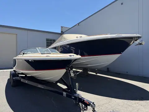 Discovery Indoor Boat & RV Storage photo 2