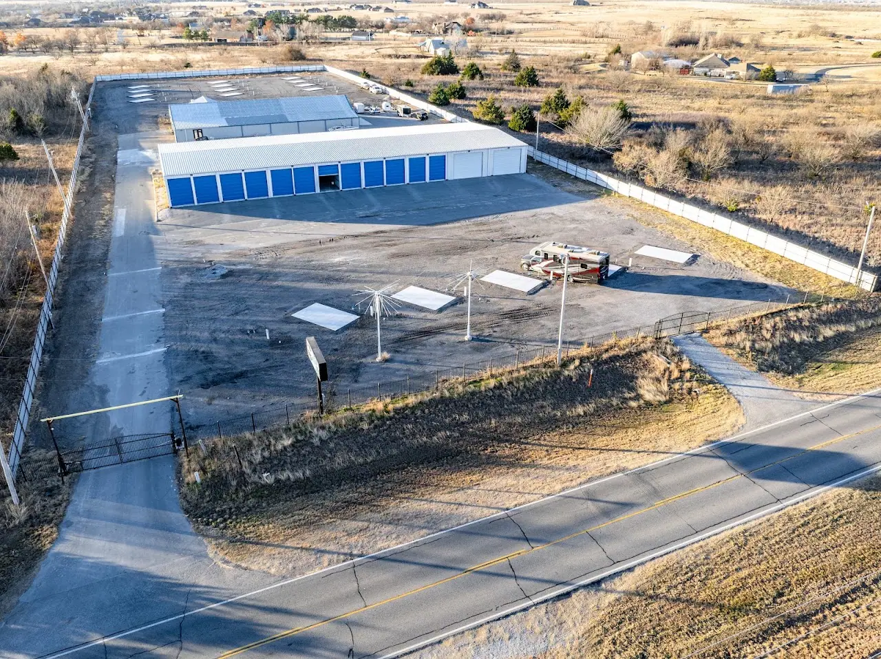 EES RV Park & Storage, RV storage in Lawton