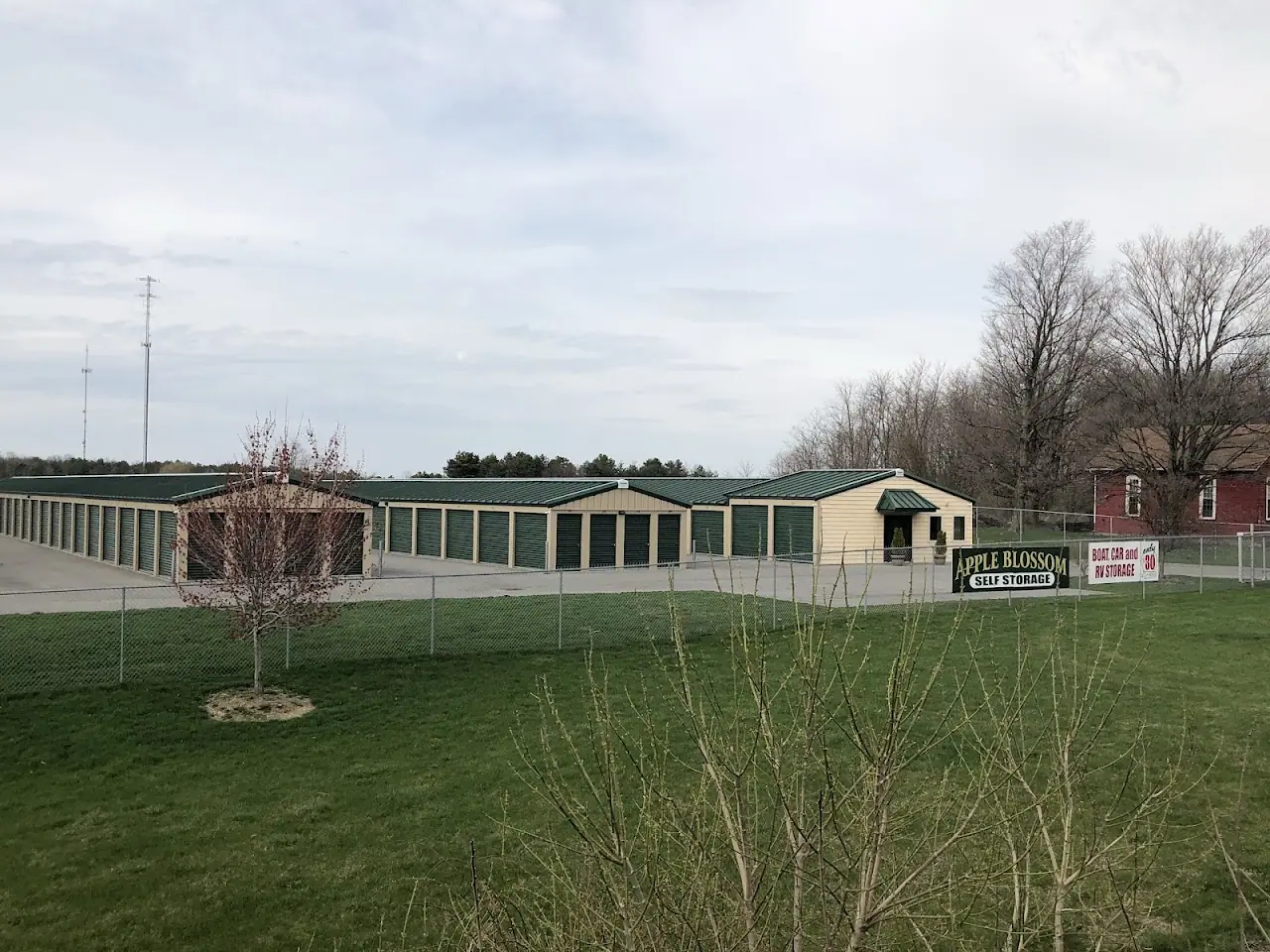 A Safe Place Self Storage Canandaigua, RV storage in Canandaigua