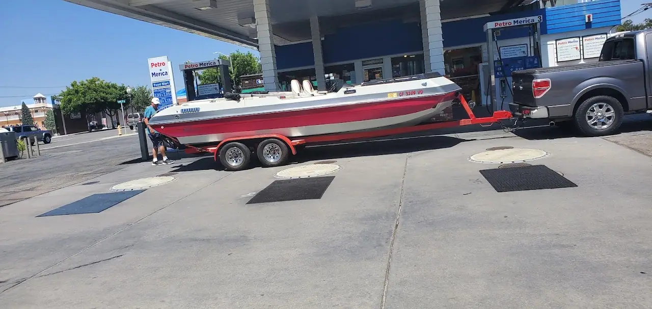JP Marine Inc. High Performance Boat Repairs, RV storage in Lakeside