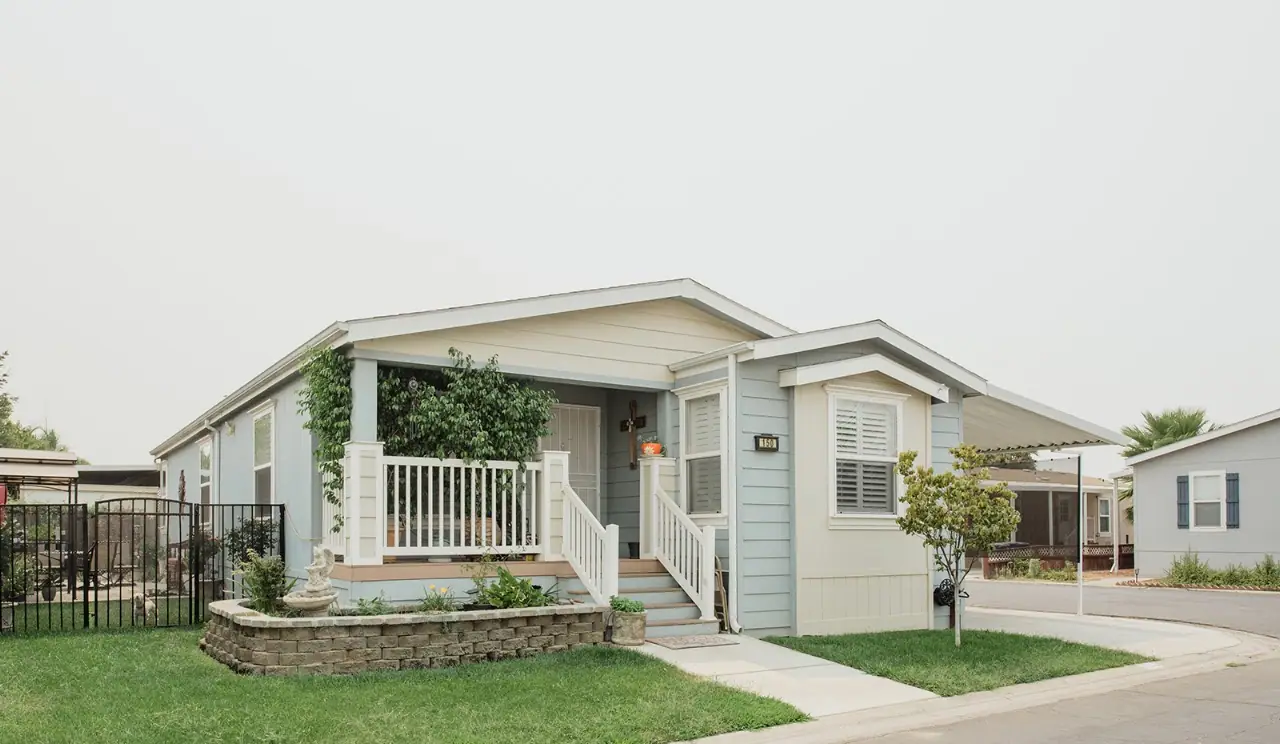 The Willows of Santiago, RV storage in Fresno
