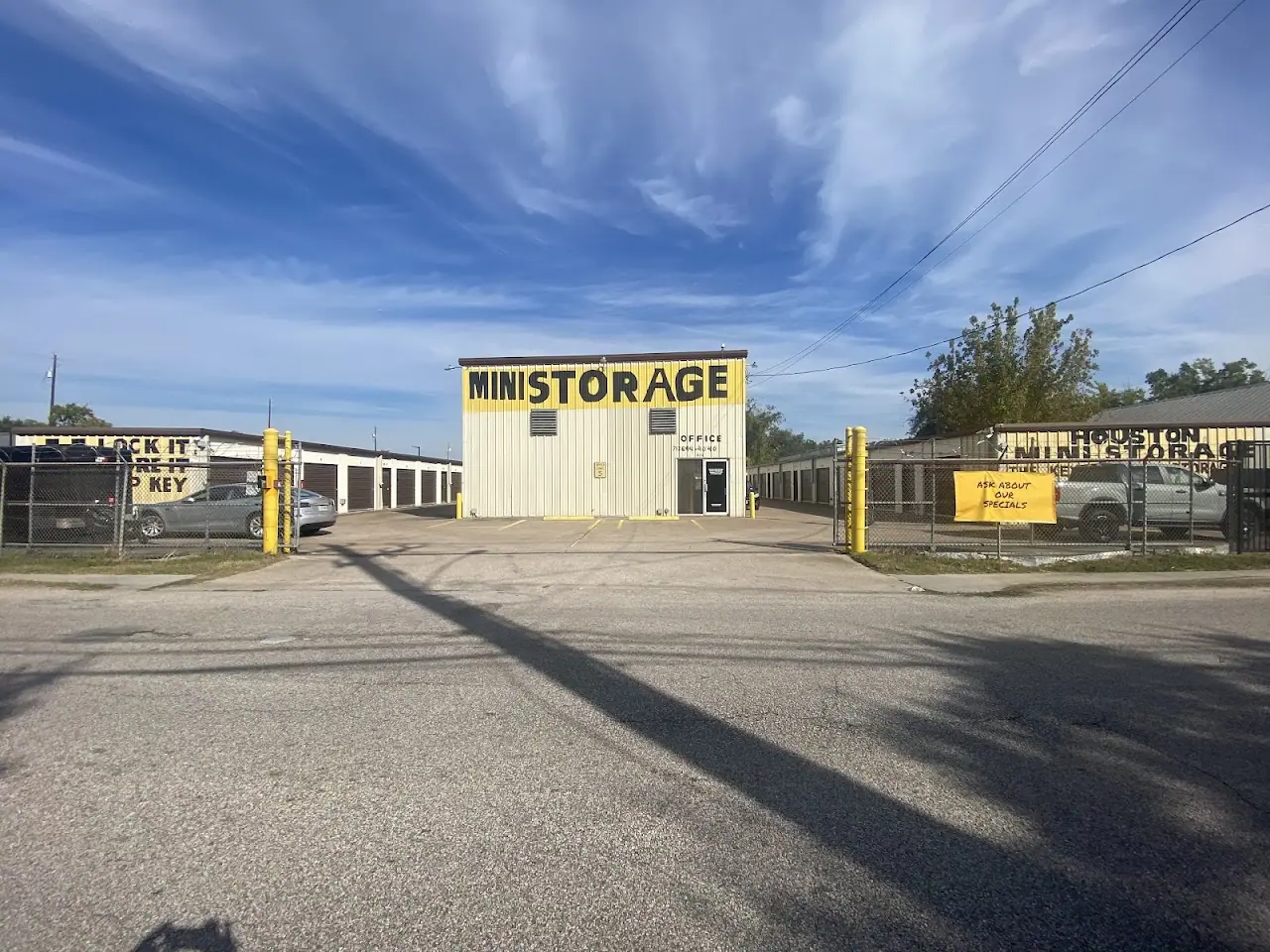 ️Houston Heights Self Storage, RV storage in Houston
