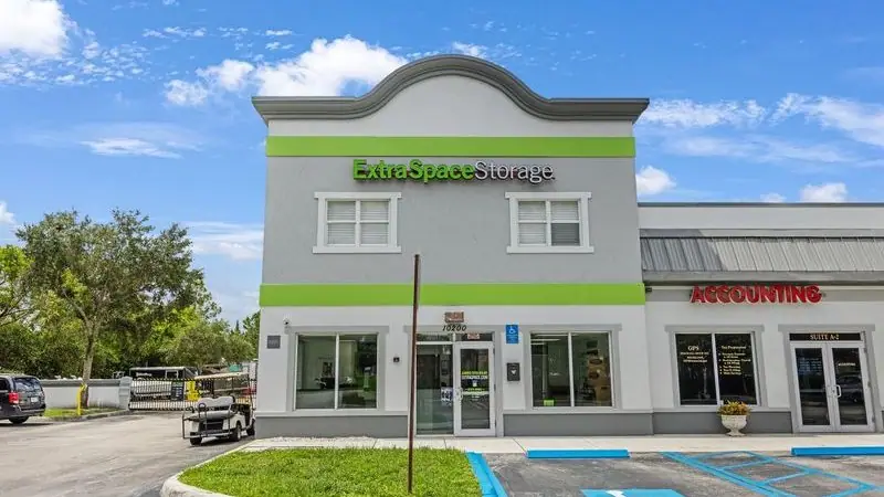 Extra Space Storage, RV storage in Royal Palm Beach