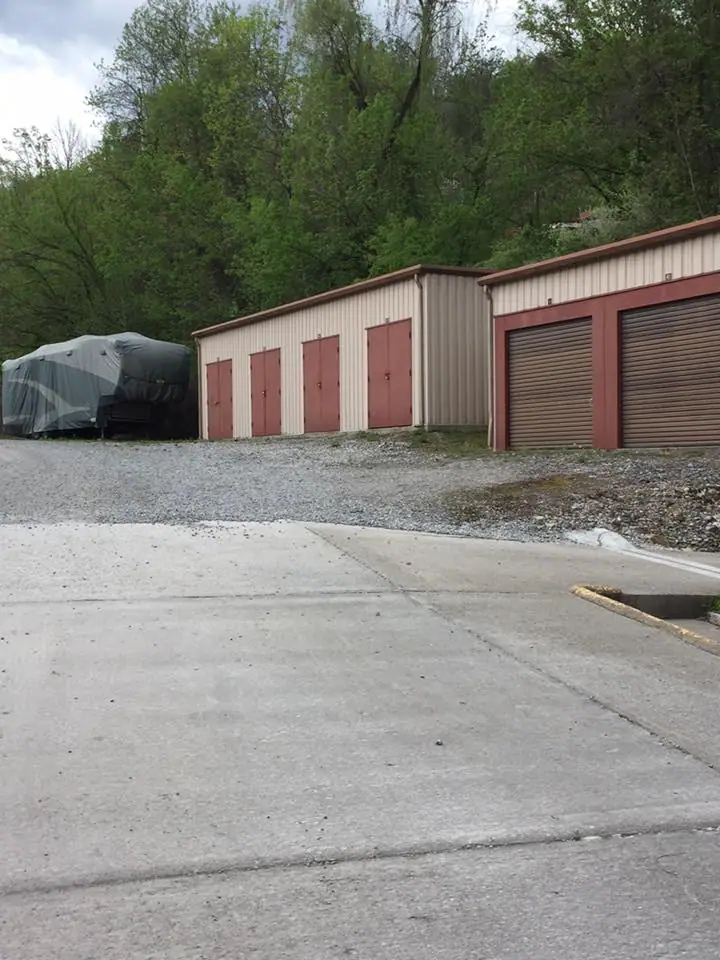 Dunbar Mini Storage- Roxalana, RV storage in Dunbar