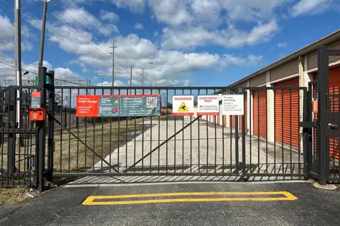 Public Storage photo 2